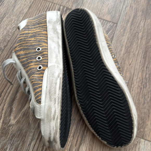 Authentic Golden Goose Superstar Sneakers - Picture 5 of 8